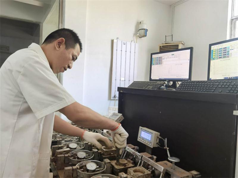 公司同002A：土工試驗甲級，可以承擔甲級及以下工程勘察資格所能承擔工程勘察項目的土工試驗任務(wù)； 聯(lián)系人：任玲，電話：18653883892(圖2)